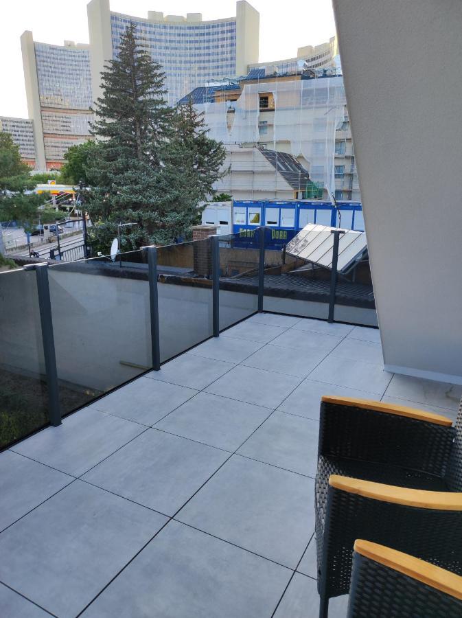 Luxurioeses Penthouse Mit Blick Auf Die Uno-City Und Dem Kaiserwasser. 3Schlafzimmer, 2 Baeder, Privat Lift Ins Apartment เวียนนา ภายนอก รูปภาพ