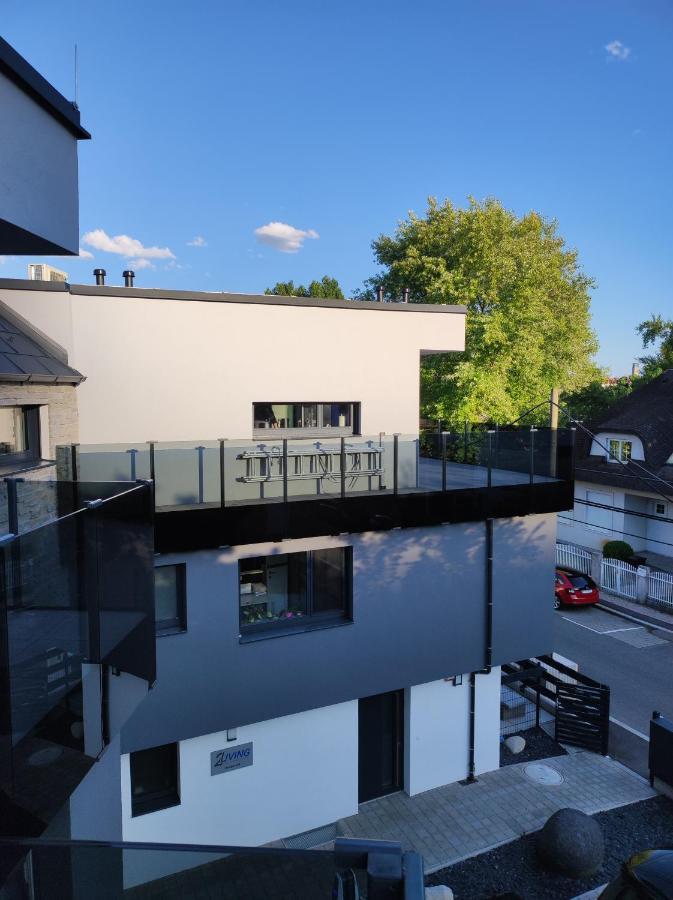 Luxurioeses Penthouse Mit Blick Auf Die Uno-City Und Dem Kaiserwasser. 3Schlafzimmer, 2 Baeder, Privat Lift Ins Apartment เวียนนา ภายนอก รูปภาพ